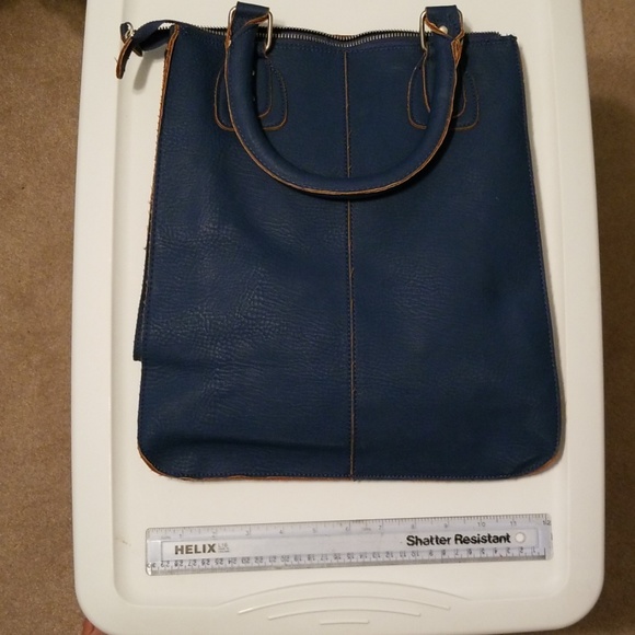 AVON MARK purse - Picture 2 of 7